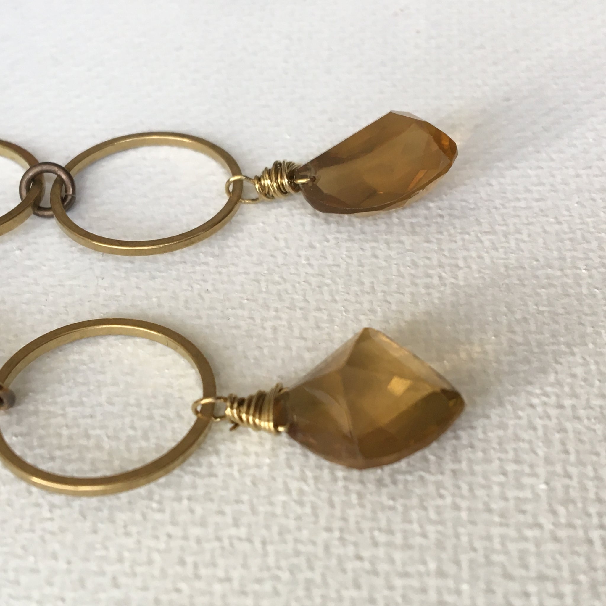 Beer Quartz Circle Drop Earrings